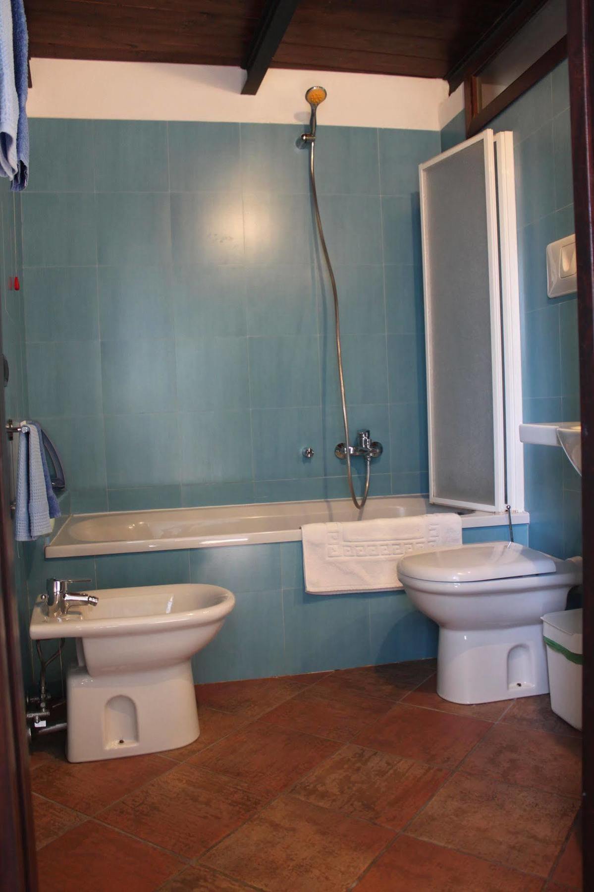 الشقق الفندقية يوتْسْوولْفي  Flegrea House المظهر الخارجي الصورة