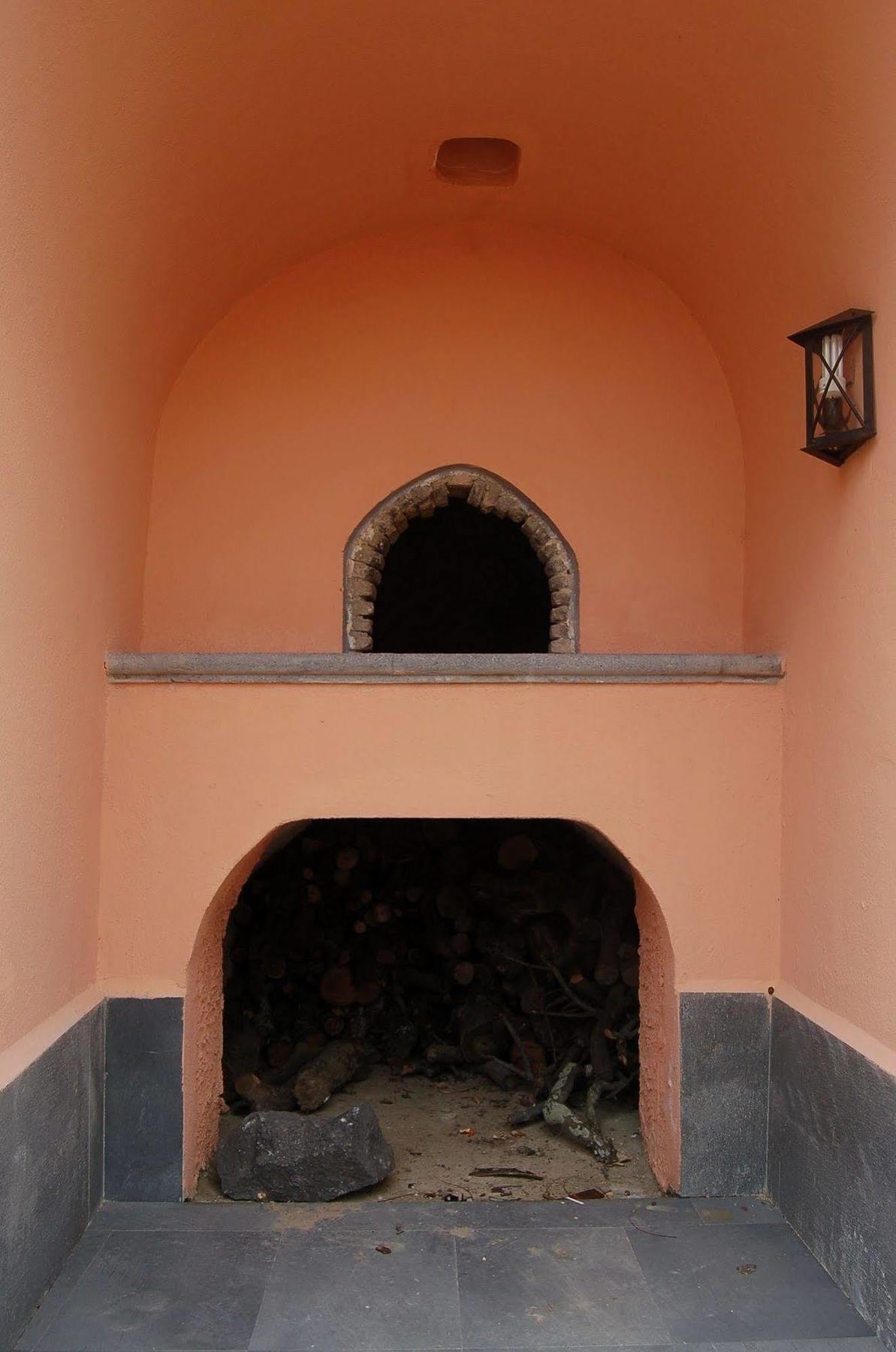 الشقق الفندقية يوتْسْوولْفي  Flegrea House المظهر الخارجي الصورة